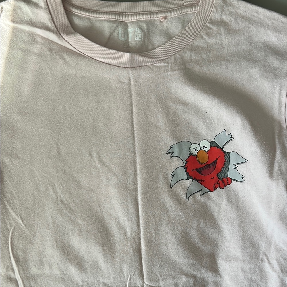 Uniqlo White and Red Short Sleeve Tee with Heart Embroidery